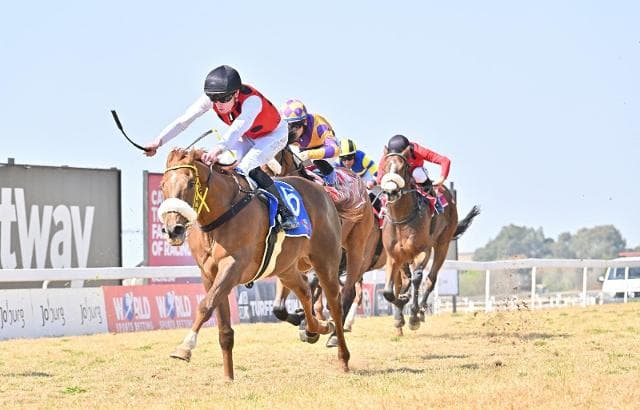Hot pace suited Step Into It