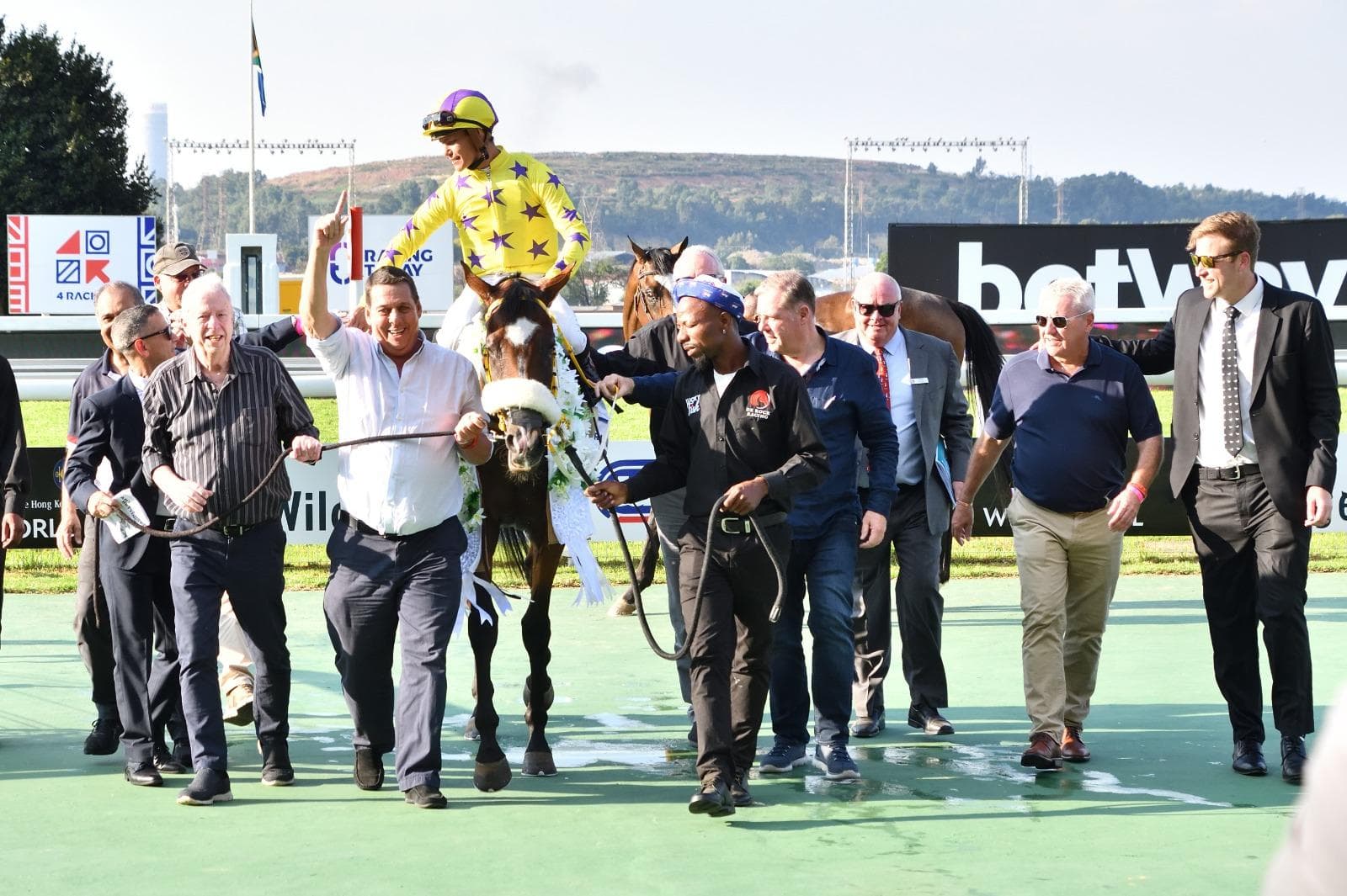 Two Grade 2s won and history made!