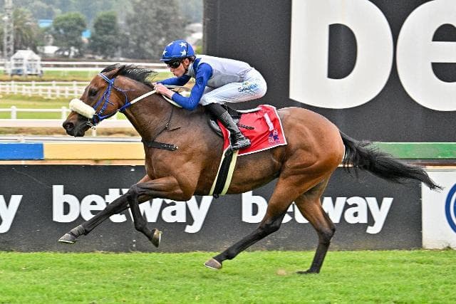 Beamonesque gets back in