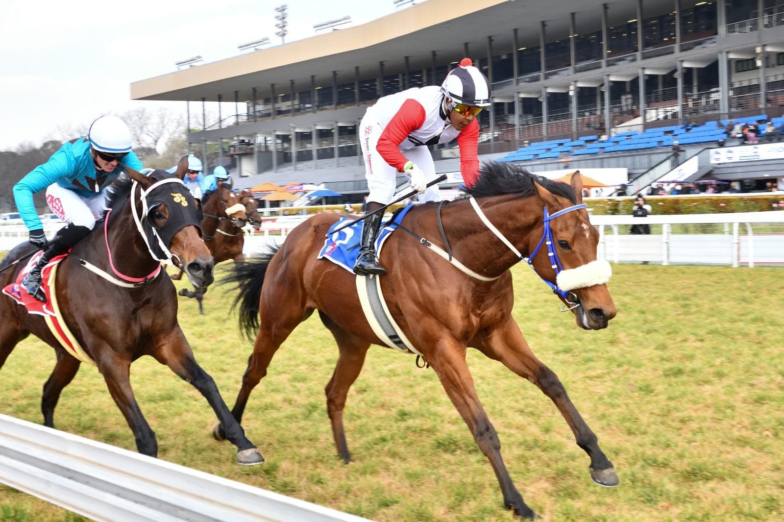 Corrupt scores hard-fought win
